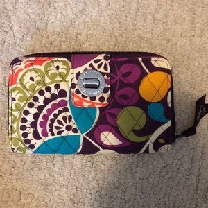 Vera Bradley wallet / clutch